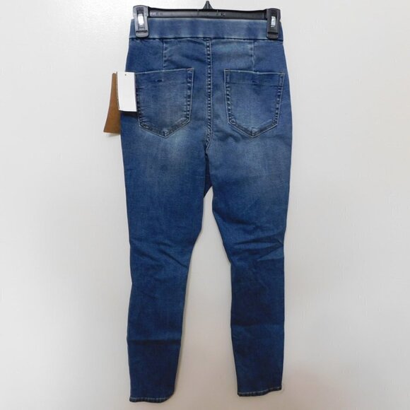 JR148 Vanilla Star Juniors' High Rise Curvy Pull-On Jeans Size Small / 24 x 27 - Picture 2 of 2